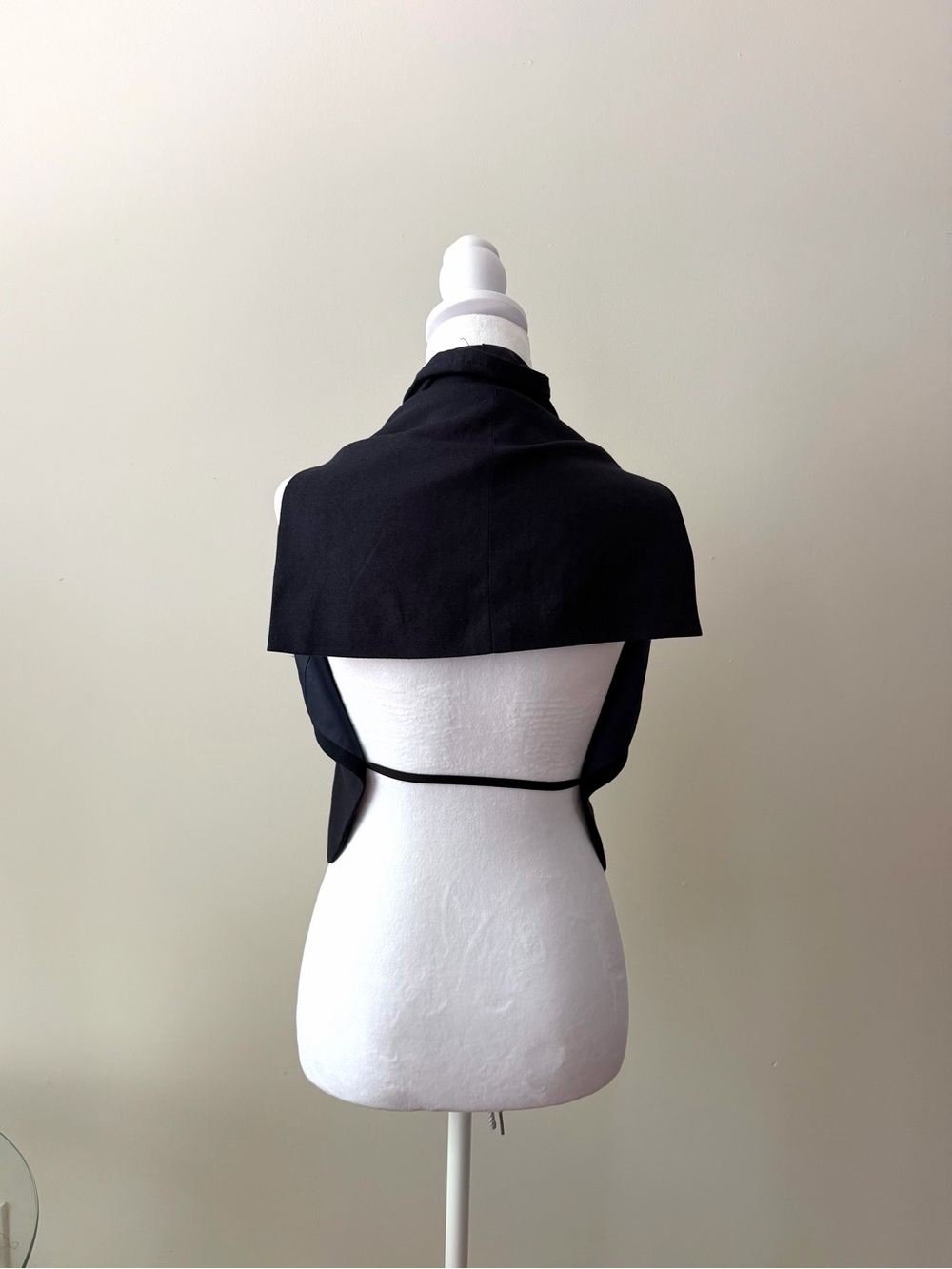 Backless Cropped Navy Blue Top (Reworked) - Picture 3 of 3